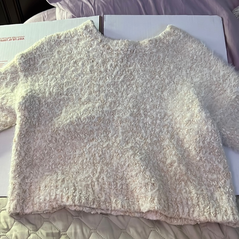 Women’s Sweater